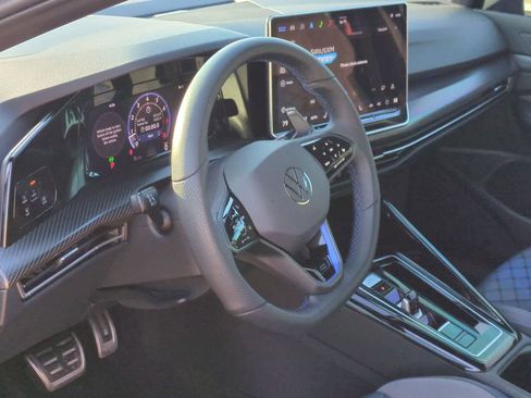 Used 2025 Volkswagen Golf R Black Edition image 10