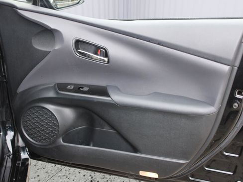 Used 2021 Toyota Prius Prime LE image 35