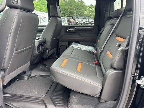 New 2026 GMC Sierra 2500 AT4 w/ AT4 Premium Plus Package AWD/4WD image 5