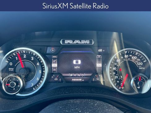 Used 2022 RAM 1500 Big Horn image 10