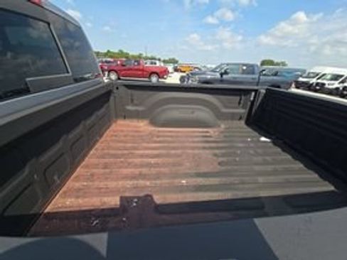 Used 2024 RAM 2500 Big Horn w/ Level 2 Equipment Group AWD/4WD image 6