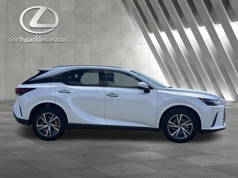 Used 2025 Lexus RX 350 Premium w/ Convenience Package image 4