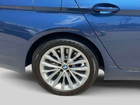 Used 2023 BMW 530i xDrive w/ Convenience Package AWD/4WD image 4