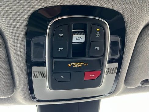 Used 2023 Hyundai Santa Fe Limited image 19
