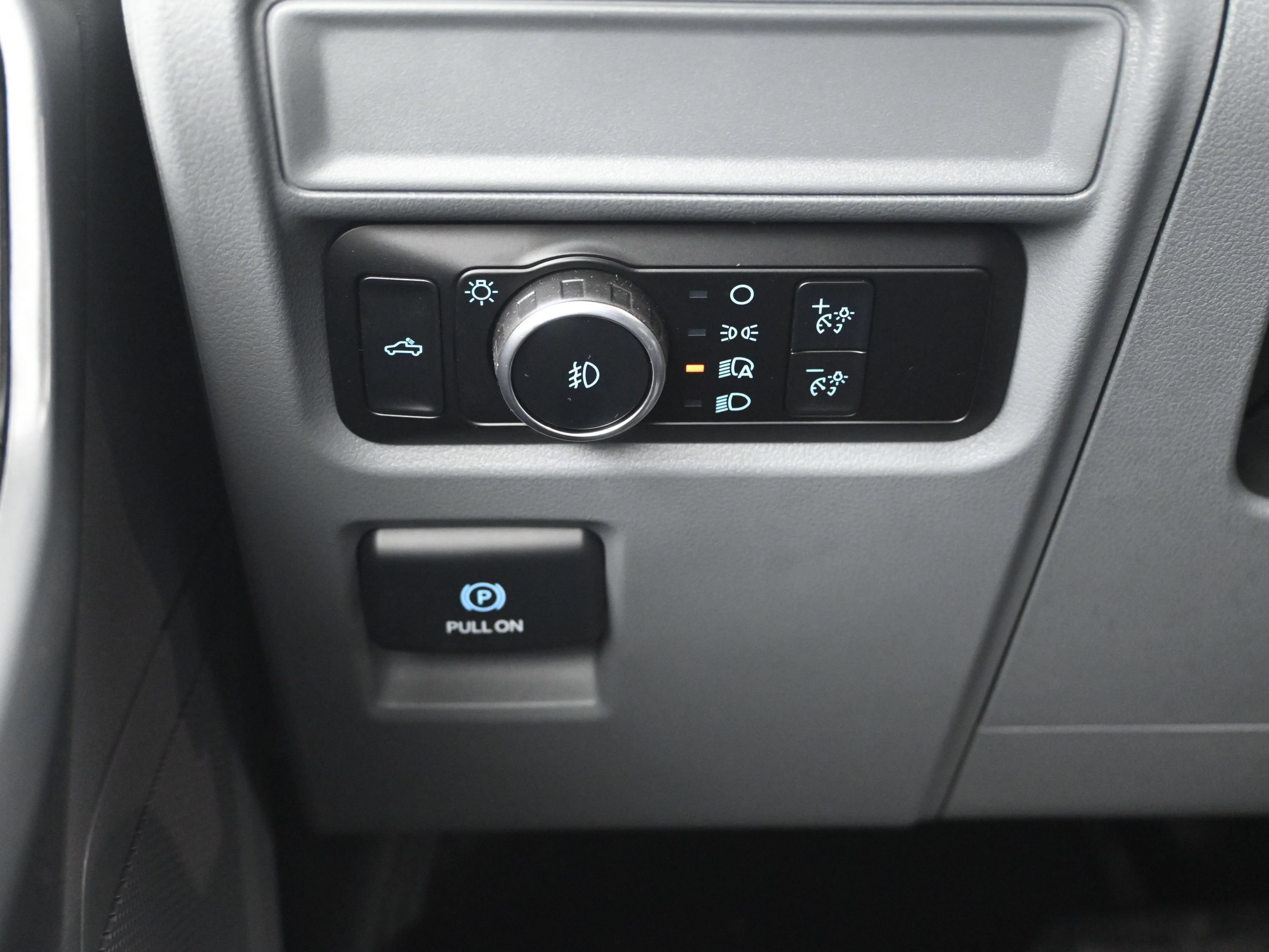 Used 2024 Ford F150 XLT AWD/4WD image 17