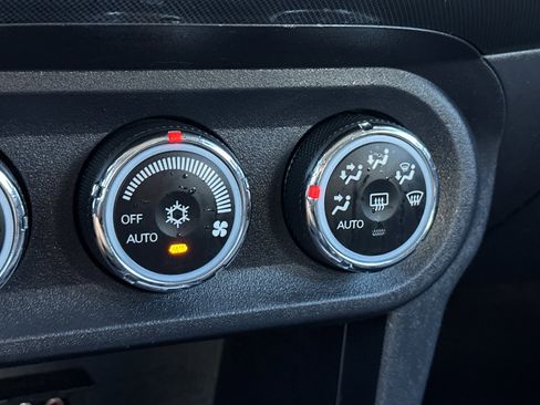 Used 2010 Mitsubishi Lancer Evolution GSR image 28