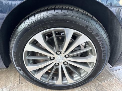 Used 2017 Buick LaCrosse Preferred image 34