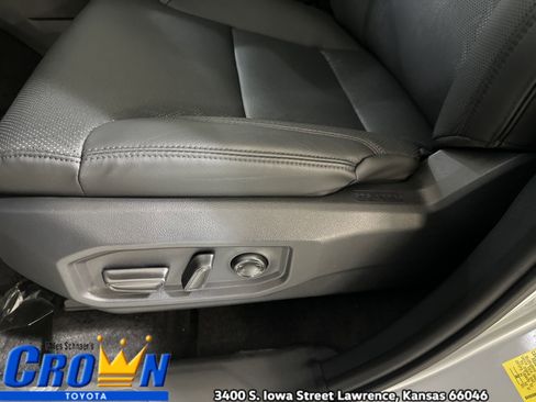 New 2025 Toyota Tundra Limited image 16