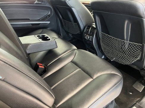 Used 2012 Mercedes-Benz GL 450 4MATIC image 37