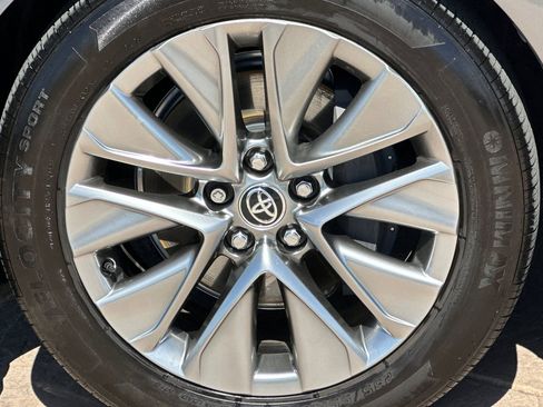 Certified 2023 Toyota Mirai w/ Advanced Technology Package RWD image 34