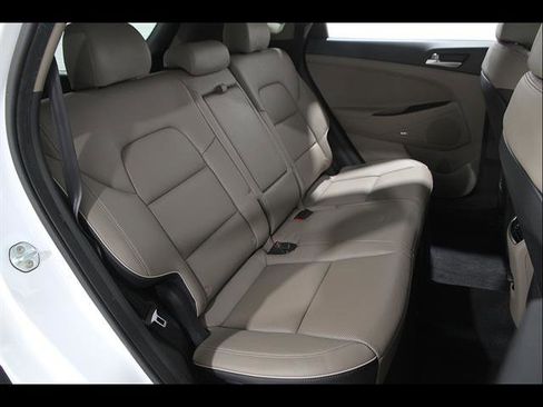 Used 2020 Hyundai Tucson Limited AWD/4WD image 18