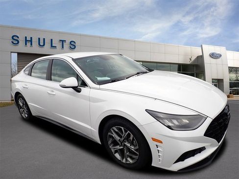 Used 2023 Hyundai Sonata SEL w/ Cargo Package image 3