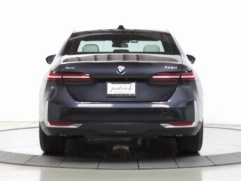 New 2026 BMW 530i xDrive image 7