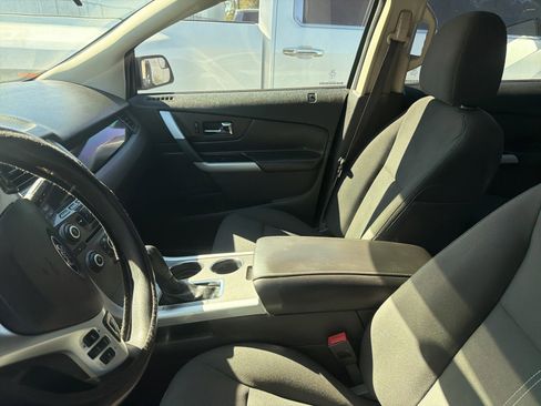 Used 2014 Ford Edge SE image 5