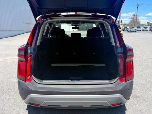 Used 2023 Nissan Rogue SV AWD/4WD image 13