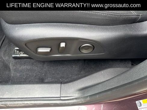 Used 2025 GMC Acadia Elevation AWD/4WD image 11