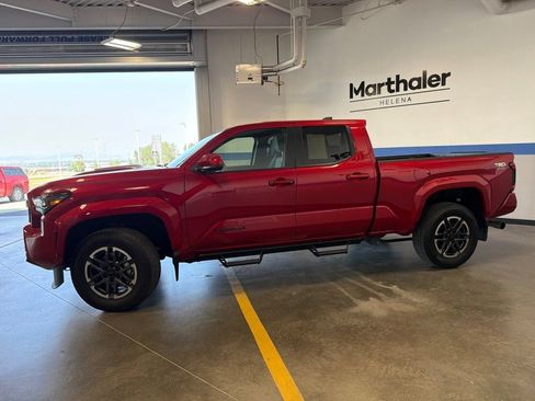 Used 2026 Toyota Tacoma TRD Sport AWD/4WD image 8