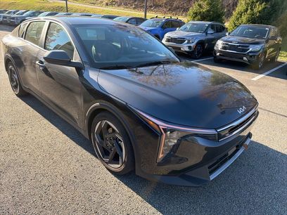 Certified 2025 Kia K4 EX