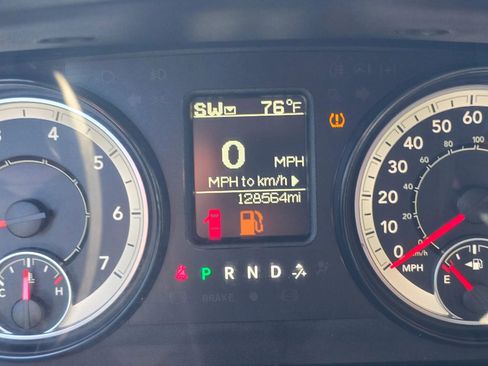 Used 2017 RAM 2500 Tradesman w/ Chrome Appearance Group image 14