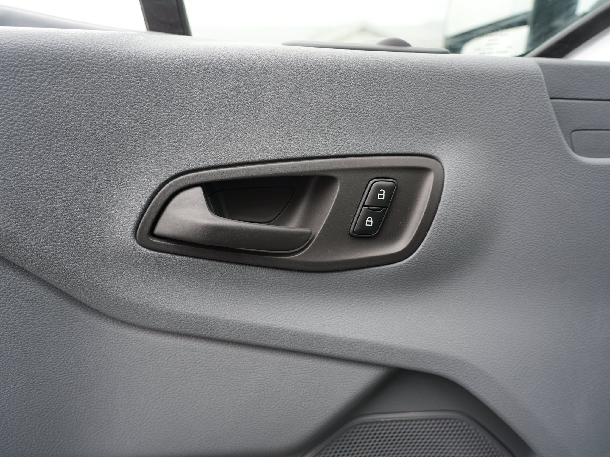Used 2018 Ford Transit 350 XL RWD image 19