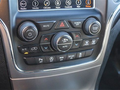 Used 2018 Jeep Grand Cherokee Altitude image 34