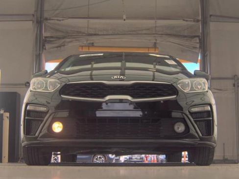 Used 2020 Kia Forte LXS FWD image 6