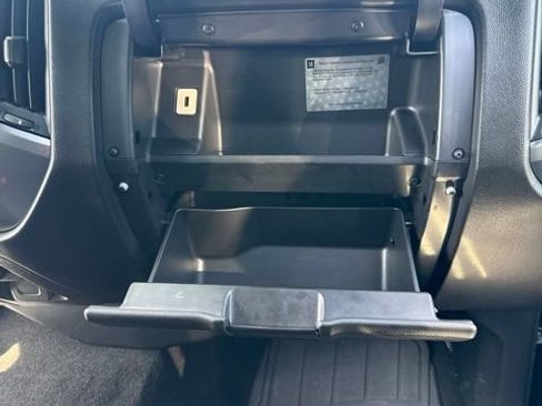 Used 2018 Chevrolet Silverado 1500 LT w/ All Star Edition AWD/4WD image 26
