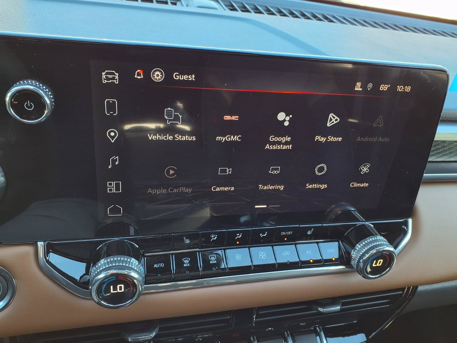 New 2026 GMC Canyon AT4 AWD/4WD image 3
