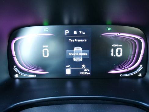 Used 2023 Kia Soul LX image 23