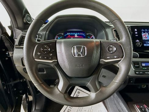 Used 2022 Honda Pilot Sport image 11