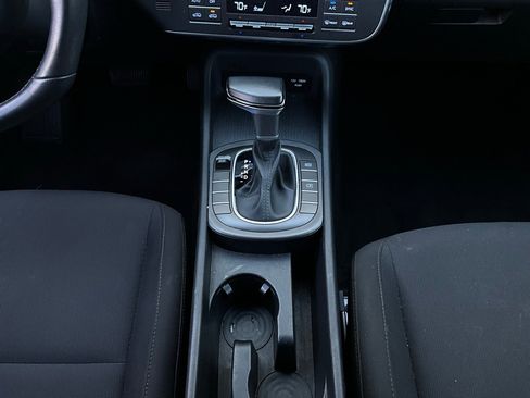 Used 2025 Hyundai Kona SEL image 15