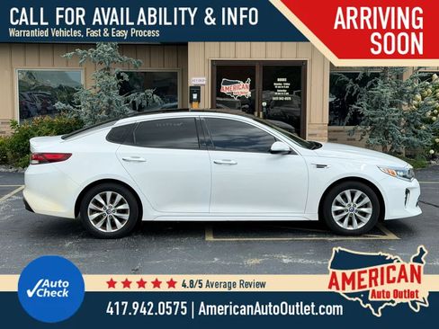 Used 2018 Kia Optima S w/ Panoramic Sunroof Package FWD image 14