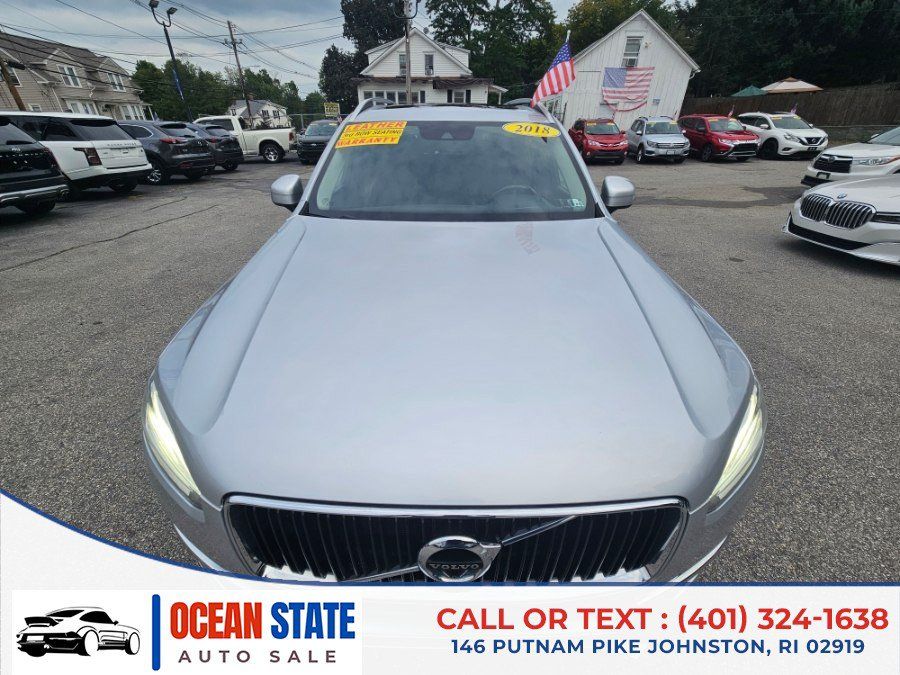 Used 2018 Volvo XC90 T5 Momentum w/ Convenience Package AWD/4WD image 9