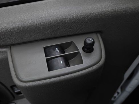 Used 2023 GMC Savana 2500 w/ Driver Convenience Package RWD image 28