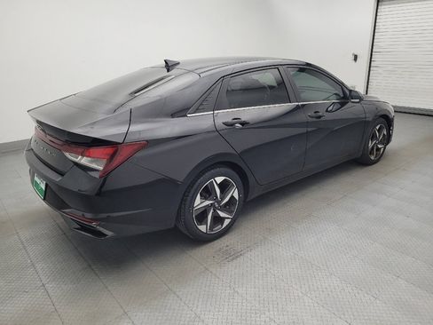 Used 2021 Hyundai Elantra SEL w/ Convenience + Premium Package FWD image 10