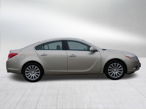 Used 2013 Buick Regal Premium FWD image 8