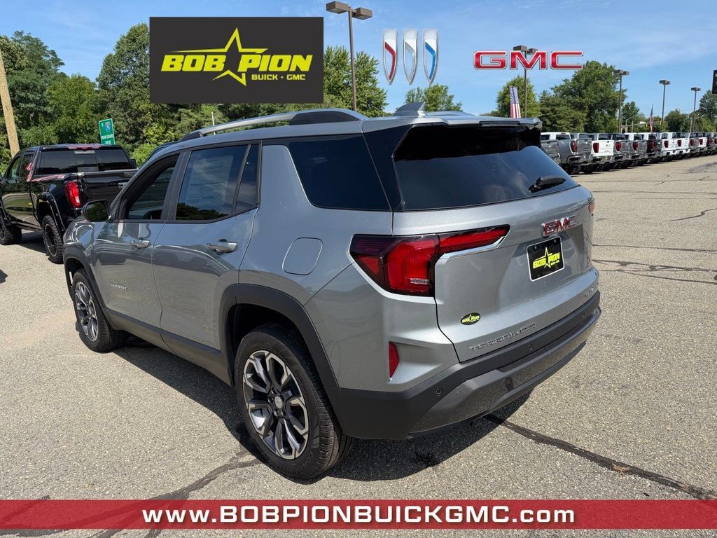 New 2027 GMC Terrain Elevation w/ Elevation Premium Package AWD/4WD image 3