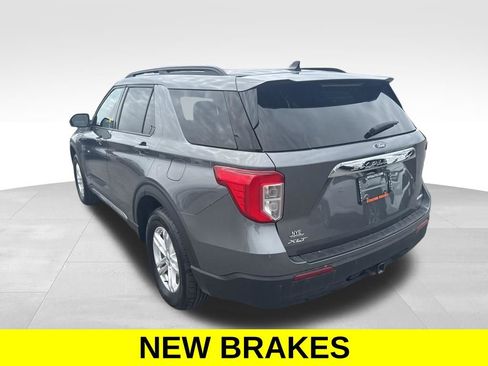 Used 2023 Ford Explorer XLT w/ Class IV Trailer Tow Package AWD/4WD image 3