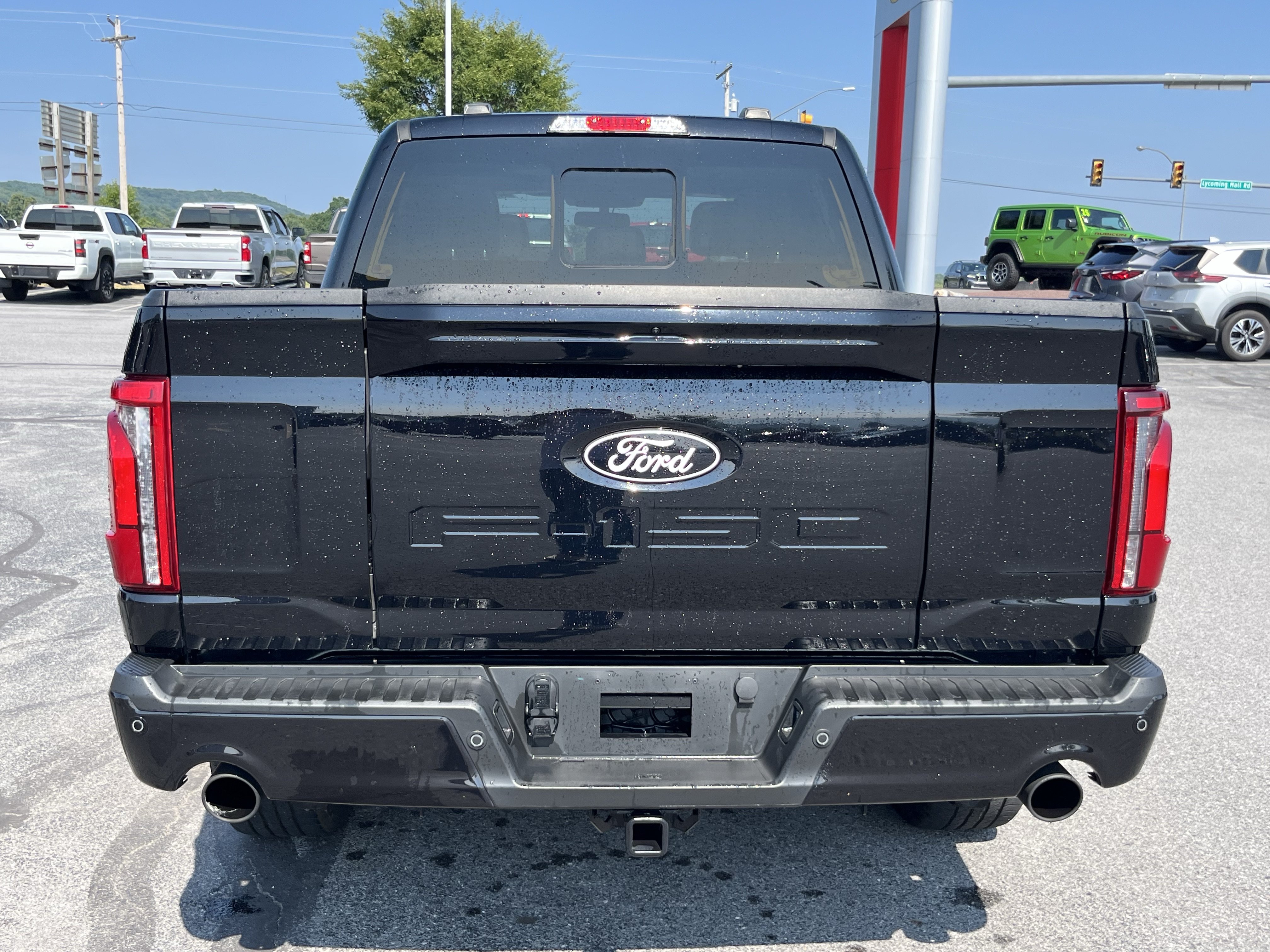 Used 2025 Ford F150 Lariat w/ Equipment Group 501A Mid AWD/4WD image 6