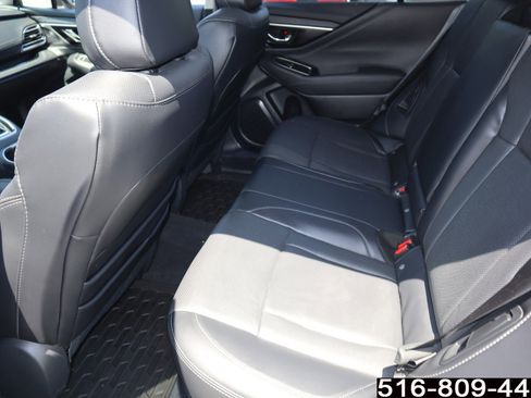 Used 2025 Subaru Outback Limited AWD/4WD image 18