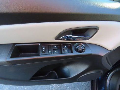 Used 2016 Chevrolet Cruze LS image 20