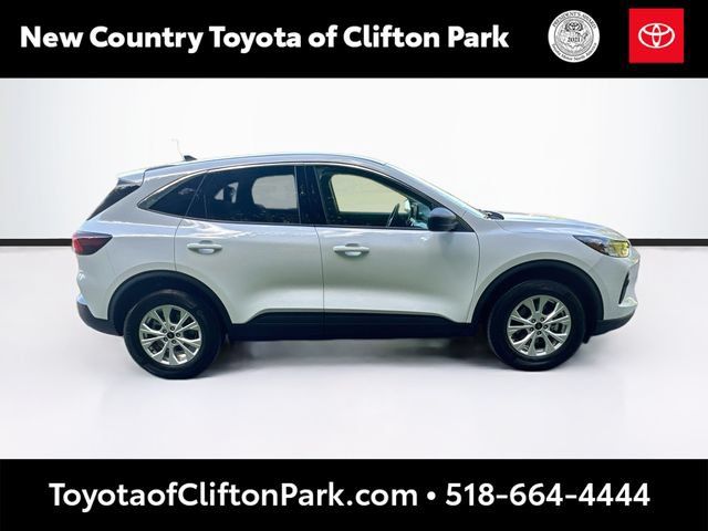 Used 2024 Ford Escape Active AWD/4WD image 8