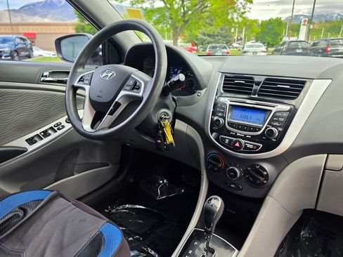 Used 2012 Hyundai Accent GLS w/ Premium Pkg 3 FWD image 14