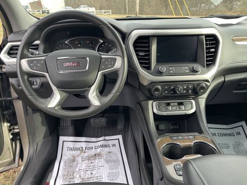 Used 2023 GMC Acadia SLE w/ Driver Convenience Package image 13