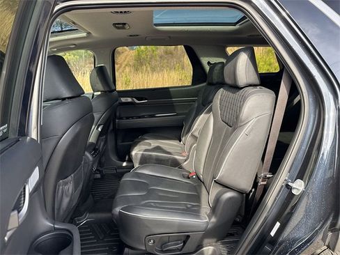 Used 2023 Hyundai Palisade Limited image 26
