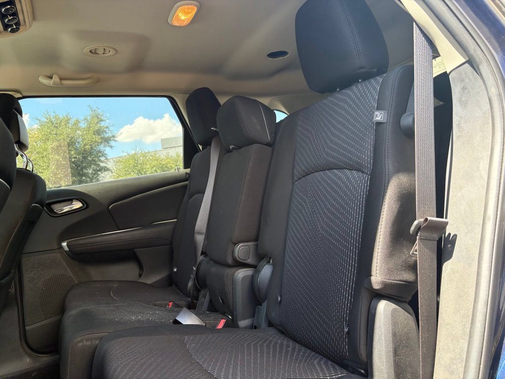 Used 2020 Dodge Journey SE w/ SE Popular Equipment Group FWD image 11