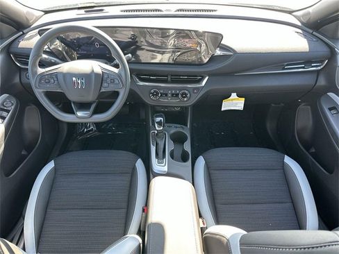 New 2025 Buick Envista Preferred image 7
