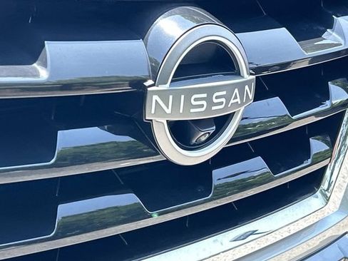 Used 2024 Nissan Armada Platinum w/ Captain's Chairs Package AWD/4WD image 11
