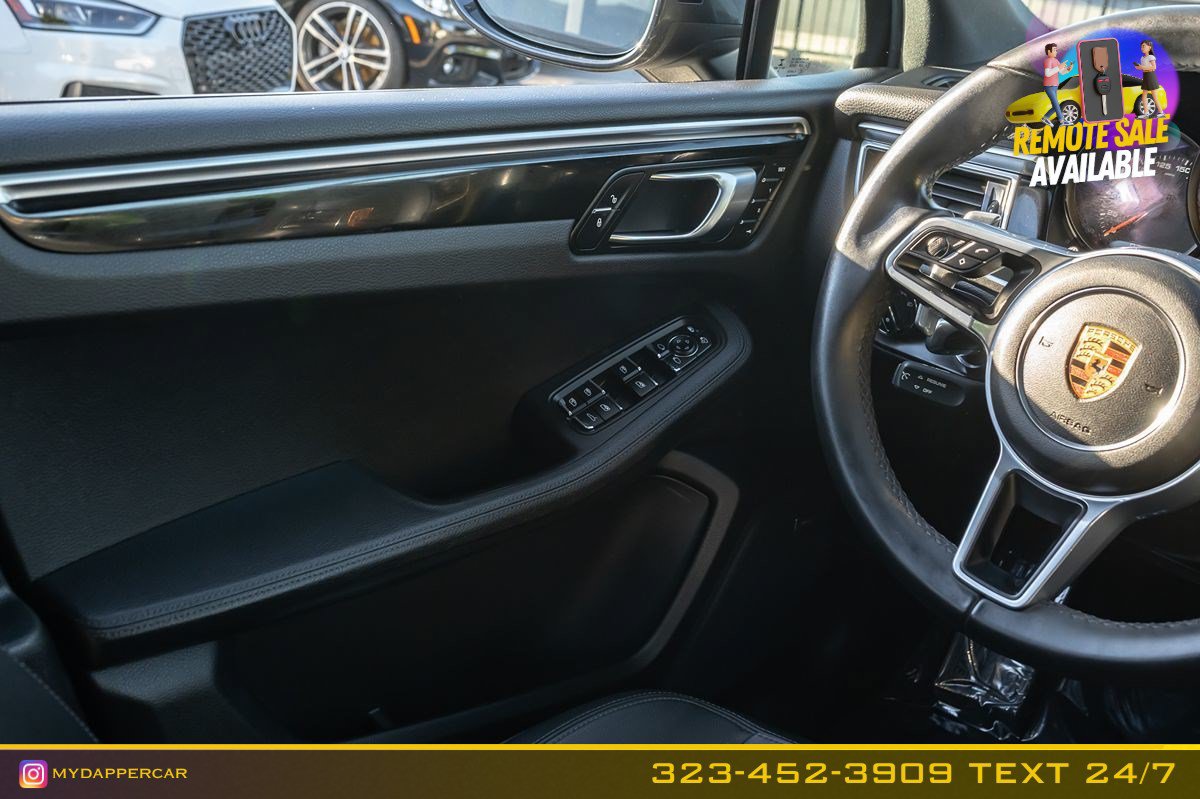 Used 2018 Porsche Macan Sport Edition AWD/4WD image 19