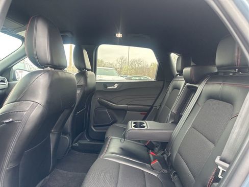 Used 2025 Ford Escape ST-Line image 17